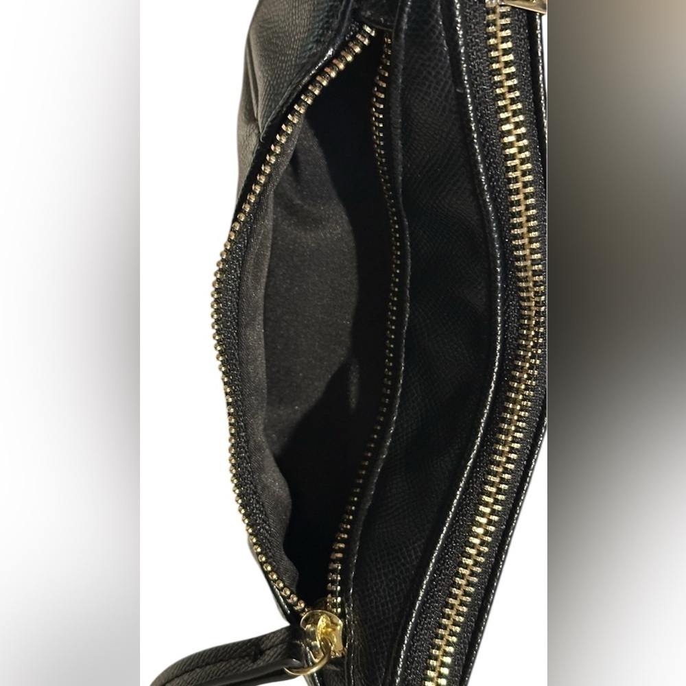An Inc International Concepts belt bag/fanny pack. - Picture 6 of 13